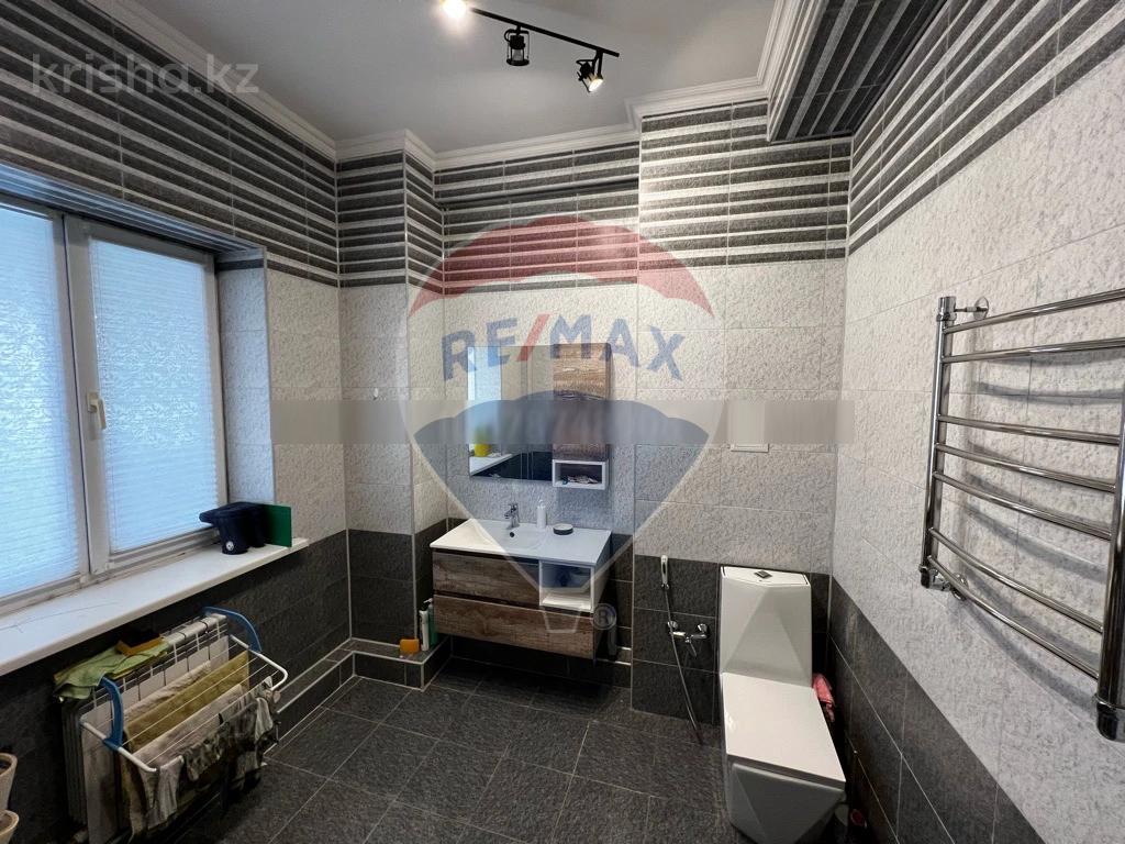 Фото Отдельный дом, 5 комн, 215м²