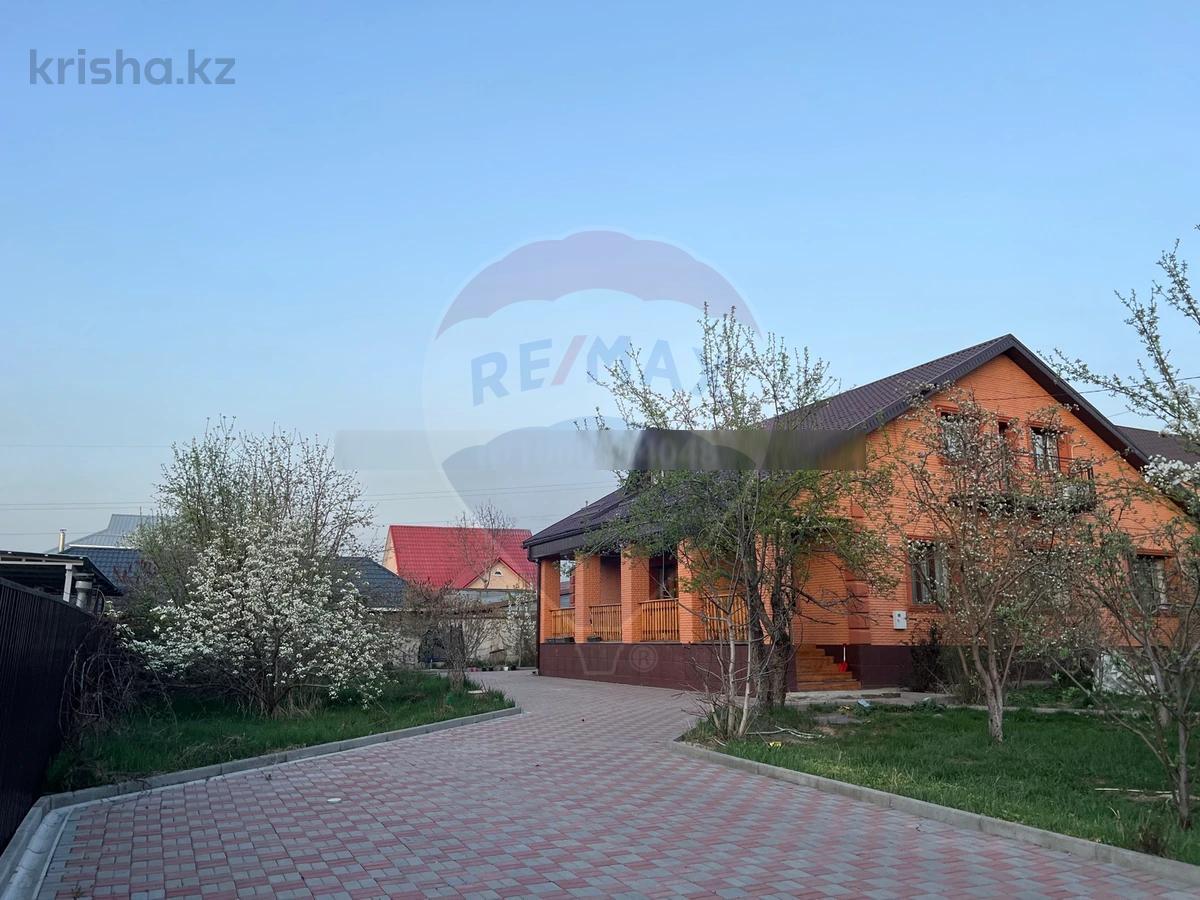 Фото Отдельный дом, 8 комн, 250м²