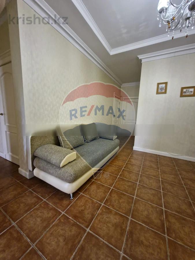 Фото Квартира, 4 комн, 158 м², 3/7 эт.