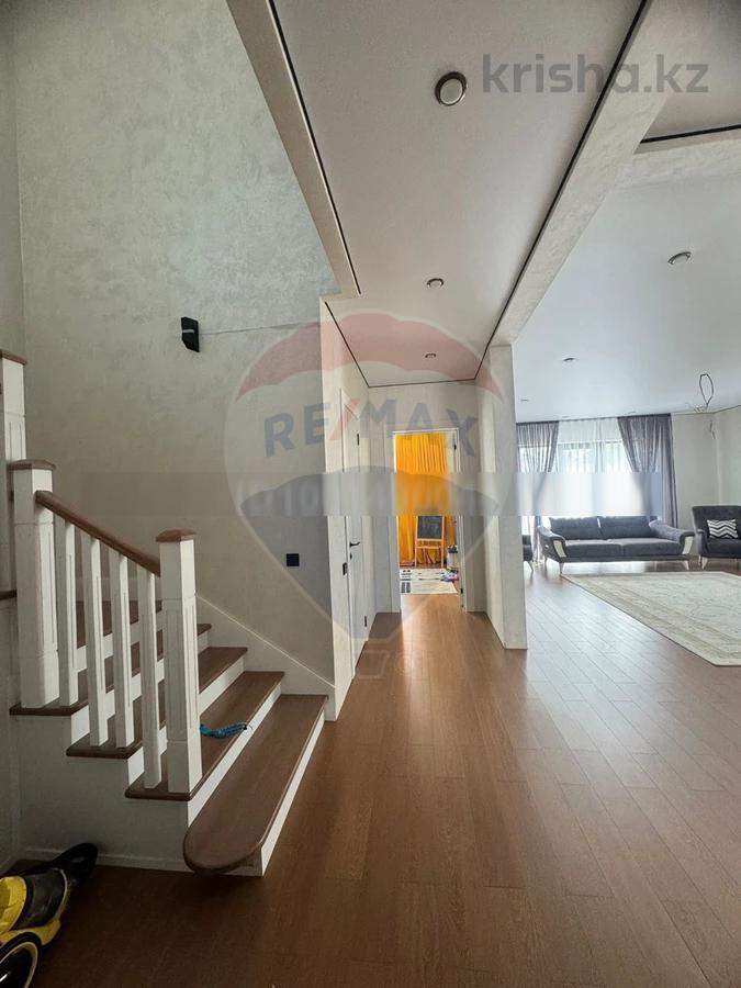 Фото Отдельный дом, 6 комн, 188м²