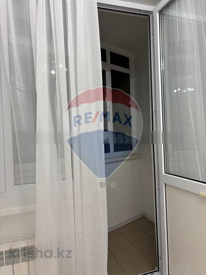 Фото Квартира, 2 комн, 64 м², 8/10 эт., 2010 г.п.