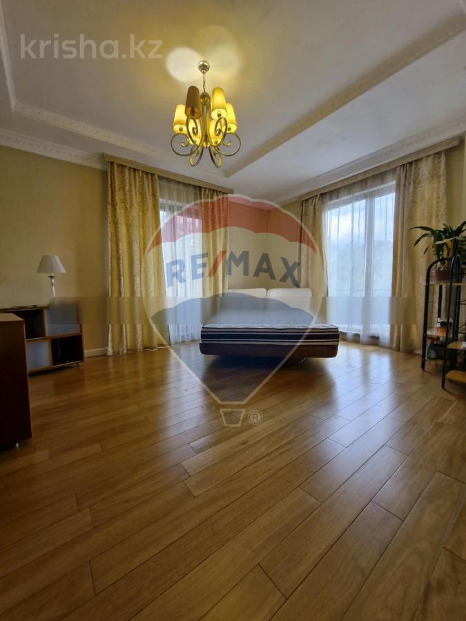 Фото Квартира, 4 комн, 158 м², 3/7 эт.