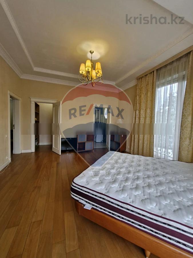 Фото Квартира, 4 комн, 158 м², 3/7 эт.