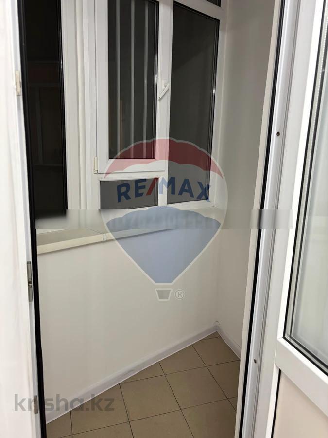 Фото Квартира, 2 комн, 64 м², 8/10 эт., 2010 г.п.