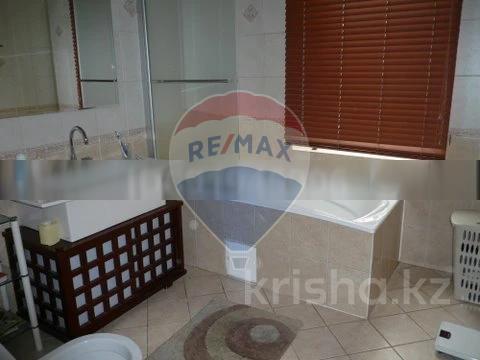 Фото Квартира, 3 комн, 125 м², 2 эт., 2000 г.п.