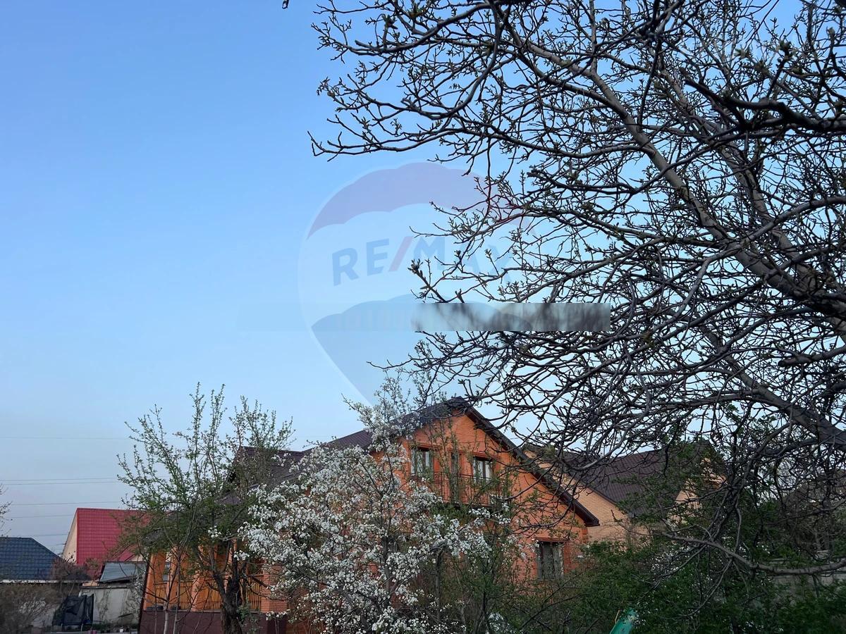 Фото Отдельный дом, 8 комн, 250м²
