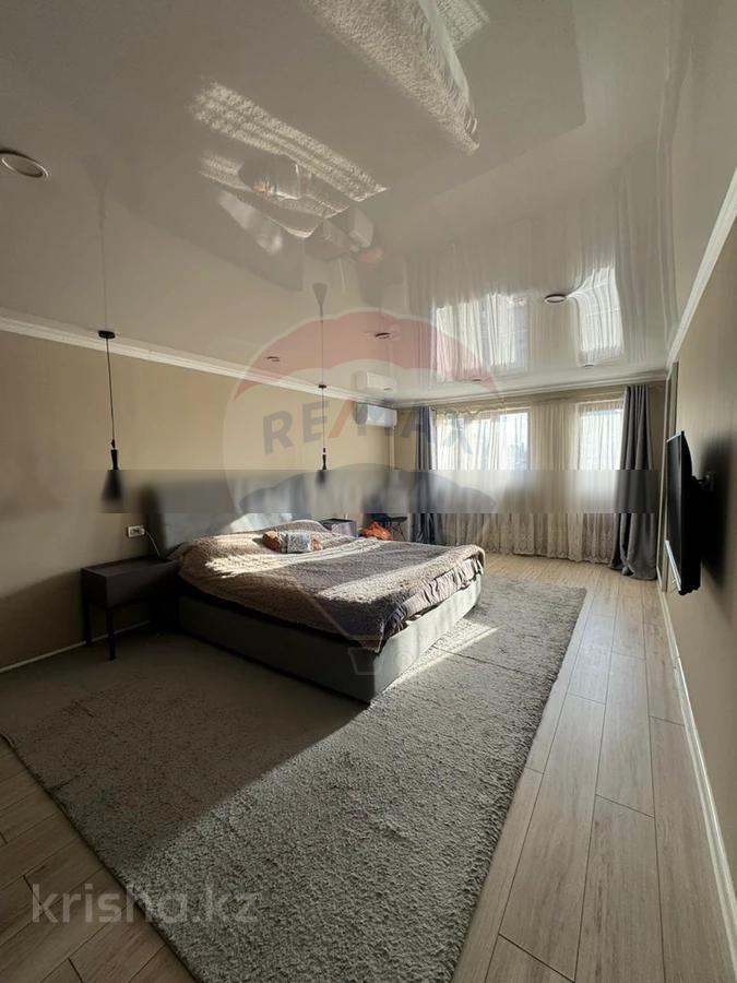 Фото Отдельный дом, 8 комн, 250м²