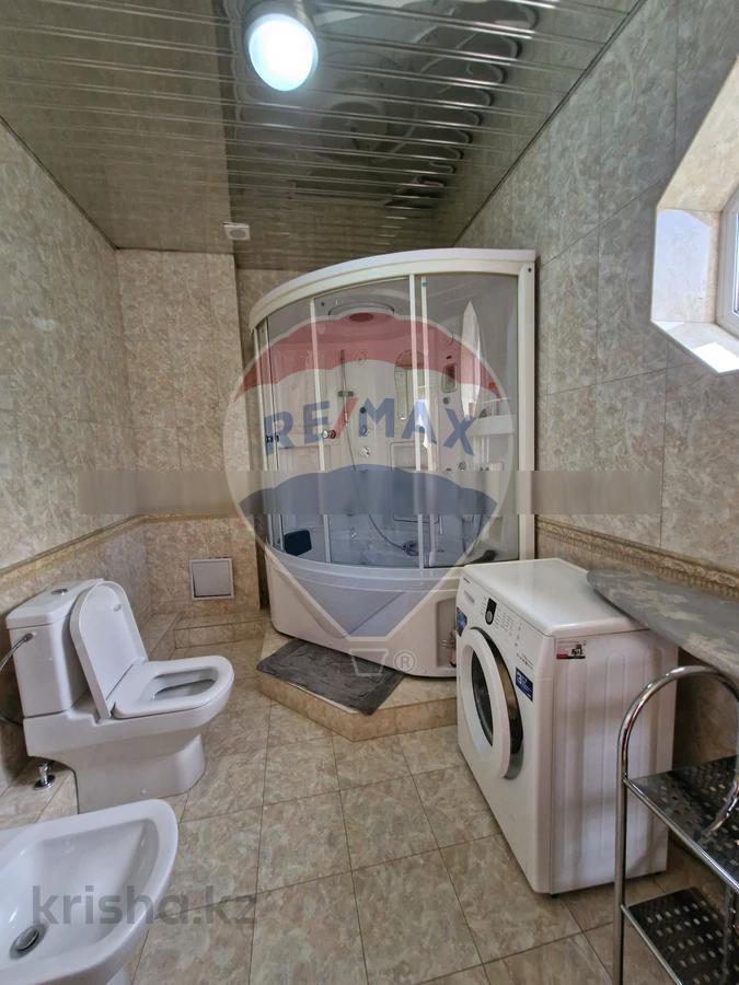 Фото Квартира, 4 комн, 158 м², 3/7 эт.