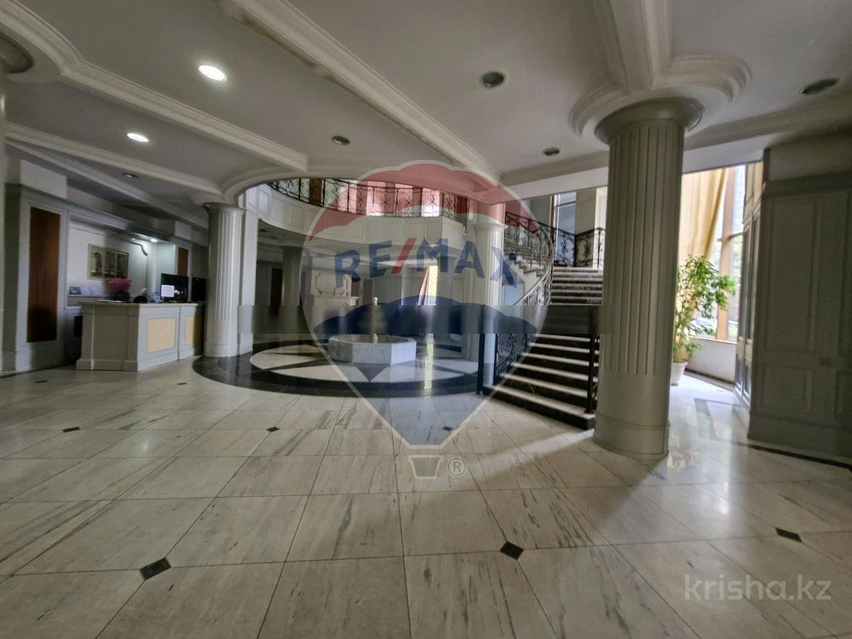 Фото Квартира, 4 комн, 158 м², 3/7 эт.