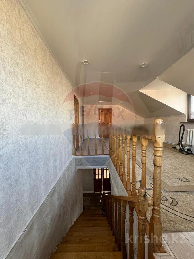 Фото Отдельный дом, 8 комн, 250м²